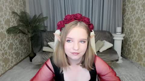 lunacosplaya online show from November 2025 03:30:02 AM