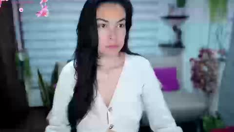 Luna online show from September 2025 01:40:02 AM