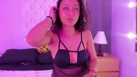 Snapshot of lunagatti chatting on April 2026 03:38:02 PM Luna online show from April 2026 03:38:02 PM