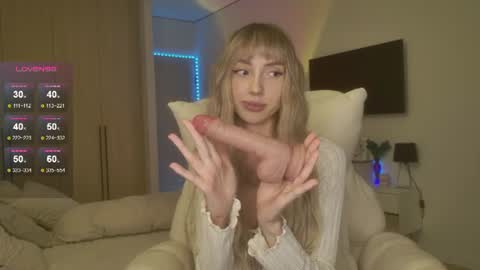 Luna online show from June 2026 10:29:01 PM