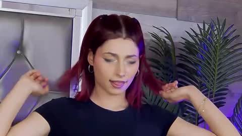 Snapshot of lunajenner chatting on April 2026 09:15:01 AM LunaJenner online show from April 2026 09:15:01 AM