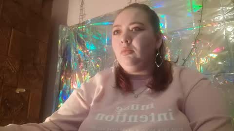 Snapshot of lunakissa_74 chatting on December 2025 08:24:02 PM Viktoria online show from December 2025 08:24:02 PM