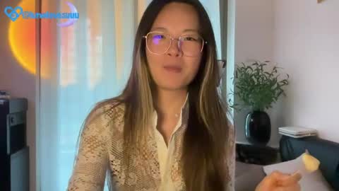 Snapshot of lunalovesuuuuu chatting on May 2026 01:56:01 AM Luna online show from May 2026 01:56:01 AM