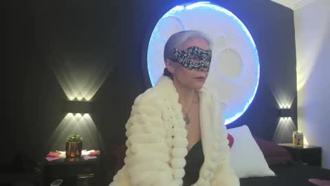 lunamisteriosa_ online show from September 2025 11:55:02 AM