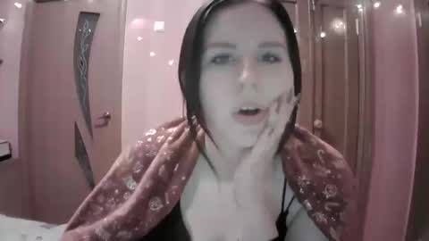 lunamystique_ online show from January 2025 08:35:02 PM