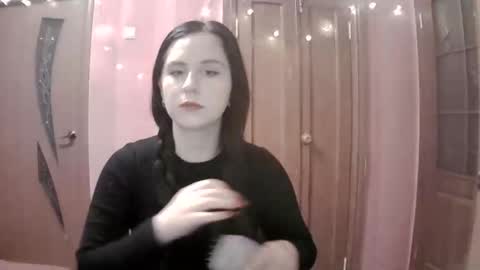 lunamystique_ online show from February 2025 10:07:02 PM