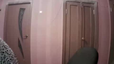 lunamystique_ online show from March 2025 07:06:02 PM