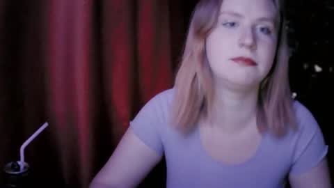 Snapshot of lunamystique_ chatting on July 2026 01:59:01 PM lunamystique_ online show from July 2026 01:59:01 PM