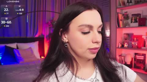 Snapshot of lunanight_ chatting on February 2025 11:53:02 PM Luna next streams Mon Fri Sat Sun 8pm-5am gmt0 online show from February 2025 11:53:02 PM