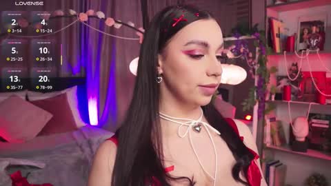 Snapshot of lunanight_ chatting on February 2025 08:59:01 PM Luna next streams Mon Fri Sat Sun 8pm-5am gmt0 online show from February 2025 08:59:01 PM