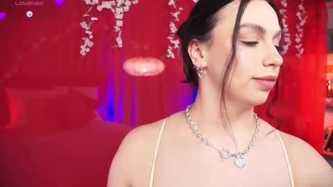 Snapshot of lunanight_ chatting on February 2025 03:56:02 AM Luna next streams Mon Fri Sat Sun 8pm-5am gmt0 online show from February 2025 03:56:02 AM