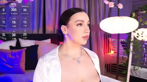 Snapshot of lunanight_ chatting on March 2025 03:12:02 AM Luna next streams Mon Fri Sat Sun 8pm-5am gmt0 online show from March 2025 03:12:02 AM