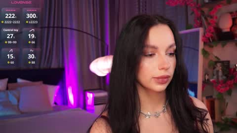Snapshot of lunanight_ chatting on September 2025 08:31:02 PM Luna next streams Mon Fri Sat Sun 8pm-5am gmt0 online show from September 2025 08:31:02 PM