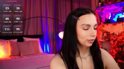 Snapshot of lunanight_ chatting on October 2025 08:39:01 PM Luna next streams Mon Fri Sat Sun 8pm-5am gmt0 online show from October 2025 08:39:01 PM