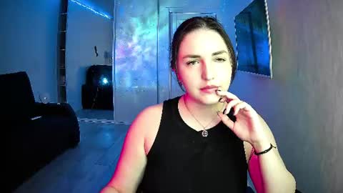 lunar_shyx online show from July 2026 10:49:02 PM