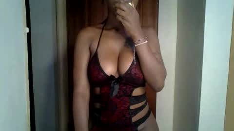 Snapshot of lunargoddess45 chatting on February 2026 01:42:02 AM lunargoddess45 online show from February 2026 01:42:02 AM