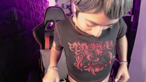 lunarichy online show from February 2026 10:17:02 PM