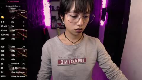 lunarichy online show from June 2026 06:20:02 PM