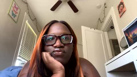 Snapshot of lunarnoelle chatting on March 2026 05:38:01 PM lunarnoelle online show from March 2026 05:38:01 PM