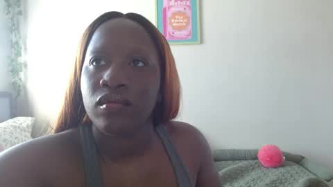 Snapshot of lunarnoelle chatting on March 2026 09:19:01 PM lunarnoelle online show from March 2026 09:19:01 PM