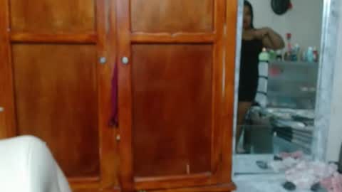 Luna   follow me on Instagram  online show from October 2025 04:33:01 PM