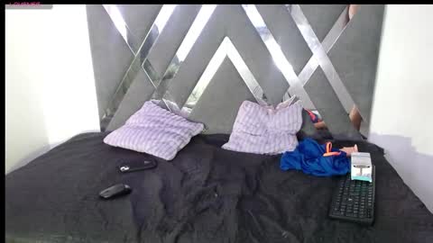 Luna online show from March 2025 04:38:02 PM