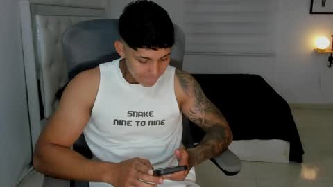Snapshot of lunay_xtreemboy chatting on May 2026 01:14:02 AM Lunay online show from May 2026 01:14:02 AM