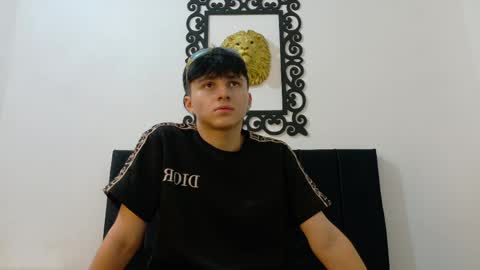 lunaydream online show from May 2026 06:09:01 PM