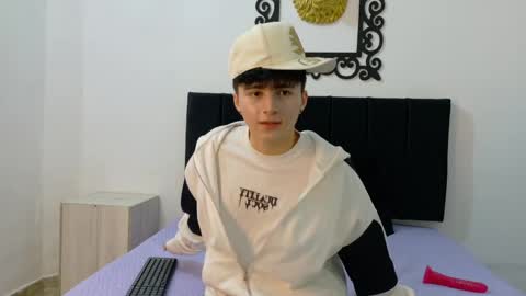 Snapshot of lunaydream chatting on June 2026 11:27:02 AM lunaydream online show from June 2026 11:27:02 AM