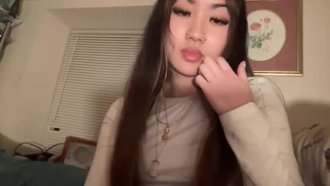 Snapshot of lunazone chatting on January 2025 03:28:02 AM Lunadreams online show from January 2025 03:28:02 AM