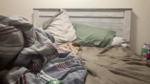 Snapshot of lunazone chatting on February 2025 05:46:01 AM Lunadreams online show from February 2025 05:46:01 AM