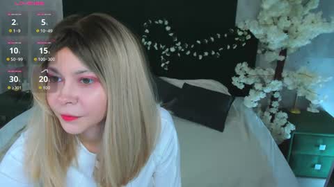 Lune FallenStar online show from June 2026 09:37:01 AM