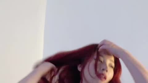 Luna online show from November 2025 11:48:02 PM