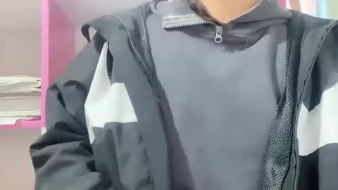 Snapshot of lunochuckie chatting on December 2025 02:49:01 AM lunochuckie online show from December 2025 02:49:01 AM