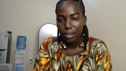 luo_queen online show from March 2026 03:03:02 AM