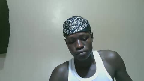 Snapshot of luoislove chatting on October 2025 10:52:02 AM luoislove online show from October 2025 10:52:02 AM