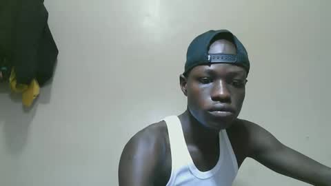 Snapshot of luoislove chatting on October 2025 08:49:01 AM luoislove online show from October 2025 08:49:01 AM