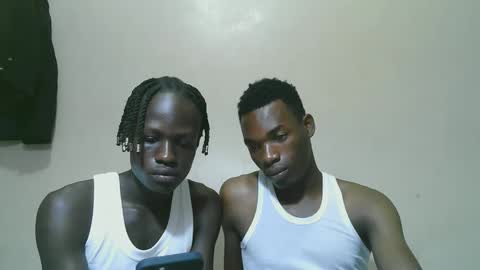 Snapshot of luoislove chatting on November 2025 07:30:01 AM luoislove online show from November 2025 07:30:01 AM