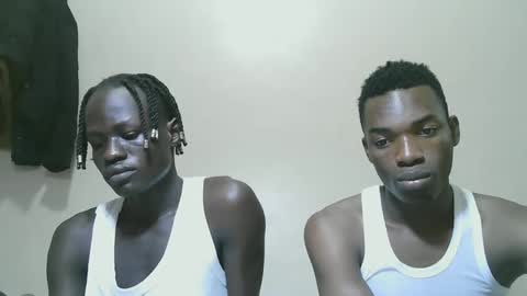 Snapshot of luoislove chatting on November 2025 02:15:01 PM luoislove online show from November 2025 02:15:01 PM