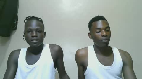 Snapshot of luoislove chatting on November 2025 07:14:01 PM luoislove online show from November 2025 07:14:01 PM