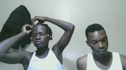 Snapshot of luoislove chatting on November 2025 08:27:02 PM luoislove online show from November 2025 08:27:02 PM