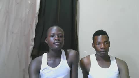 Snapshot of luoislove chatting on November 2025 04:23:02 AM luoislove online show from November 2025 04:23:02 AM