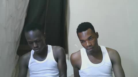 Snapshot of luoislove chatting on November 2025 06:30:02 PM luoislove online show from November 2025 06:30:02 PM