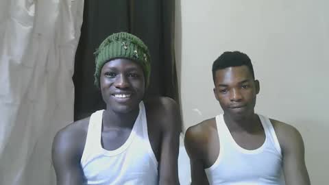 Snapshot of luoislove chatting on November 2025 11:56:02 AM luoislove online show from November 2025 11:56:02 AM