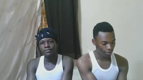 Snapshot of luoislove chatting on November 2025 05:54:01 AM luoislove online show from November 2025 05:54:01 AM