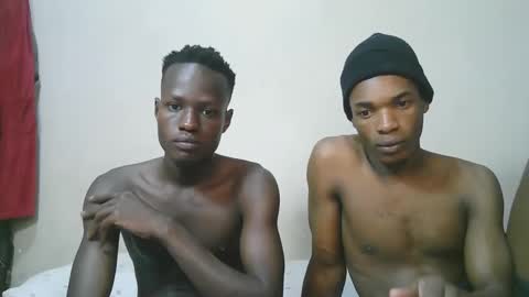 luoislove online show from April 2026 07:07:01 PM