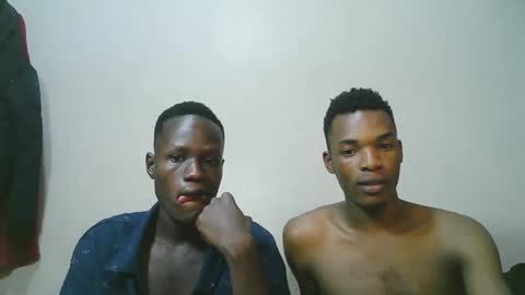 luoislove online show from April 2026 07:09:02 PM