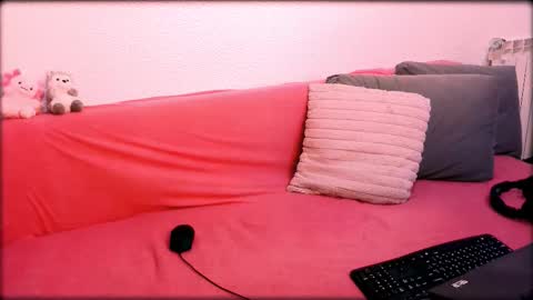 Snapshot of lurosincubus chatting on December 2025 07:34:02 PM lurosincubus online show from December 2025 07:34:02 PM