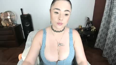 Snapshot of luscious86 chatting on June 2026 08:29:02 PM PAULINA online show from June 2026 08:29:02 PM