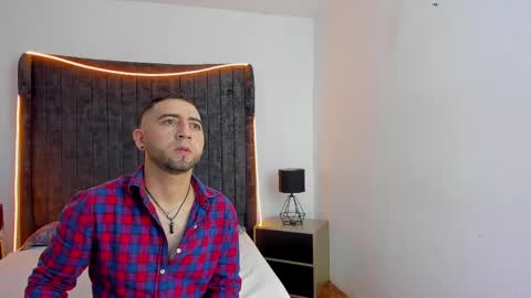 Lushian And Luna online show from May 2026 04:50:01 PM